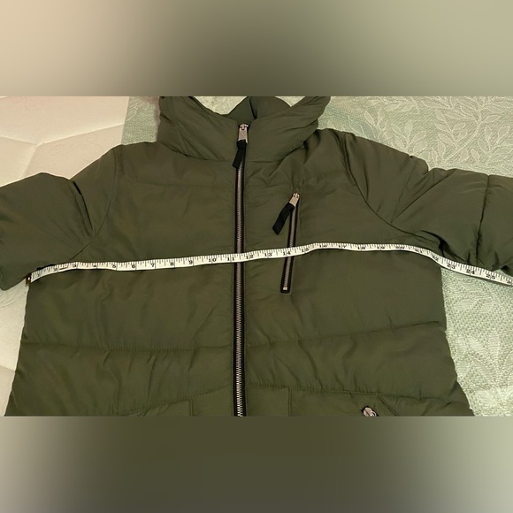 Hollister Dark Green Puffer Jacket - Picture 10 of 11